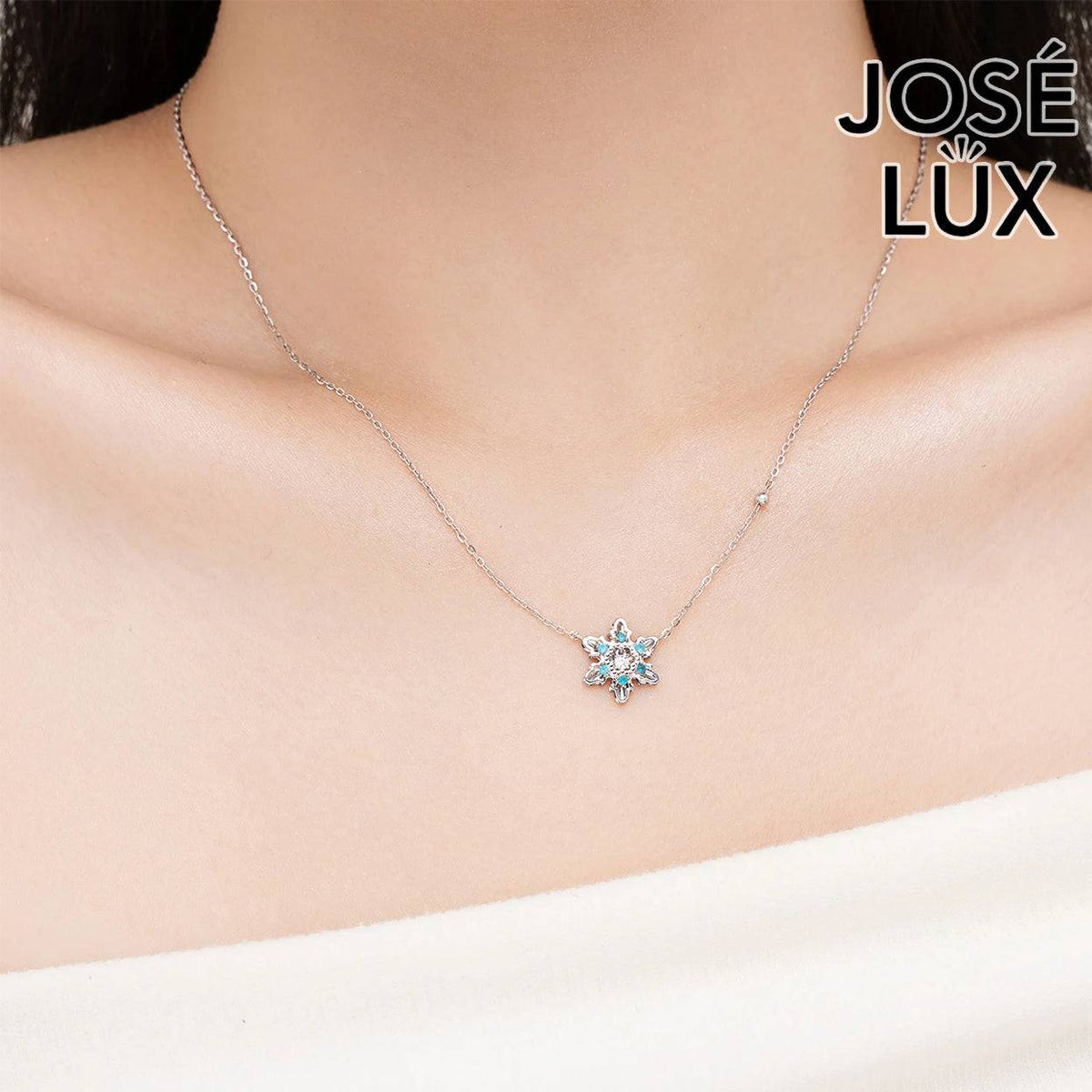 Handmade Women’s 10K White Gold Snowflake Necklace — Twinkle Snow CZ, 18 Inches