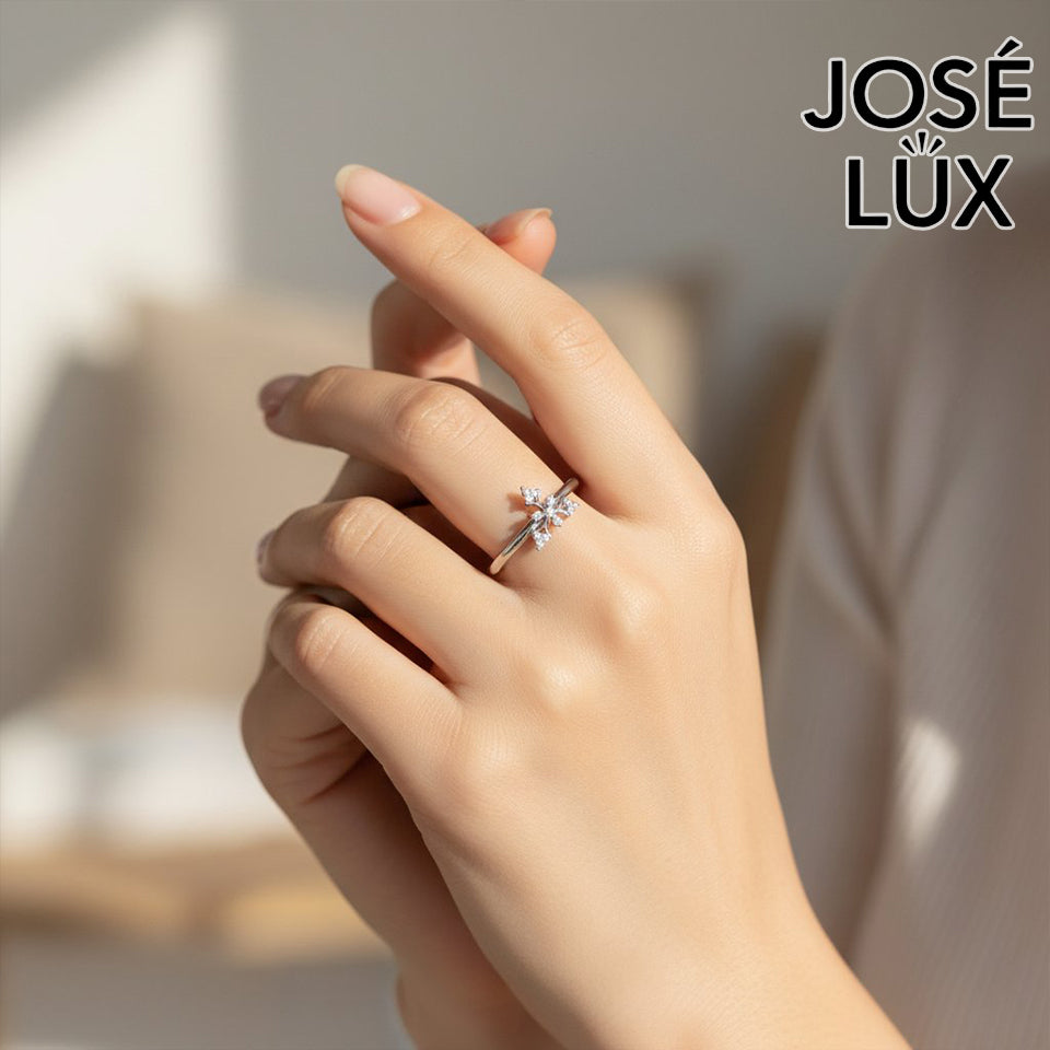 Handmade Moissanite Starburst Cluster Ring — 10K & 14K Gold, GRA Certified Moissanite