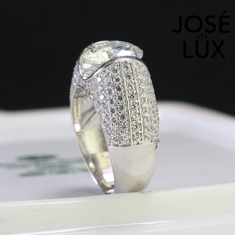 Side profile of Men's Sterling Silver Moissanite Ring 4CT with Crescent Bezel Setting showing the raised bezel and shimmering pavé stones.